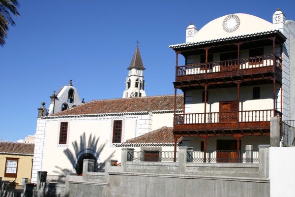 Zwei Kirchen in El Paso