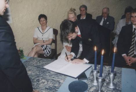 Das zweite Photo der Unterschrift.